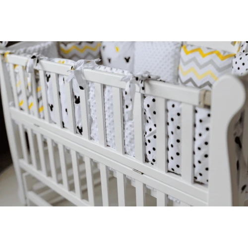 Pătuț Goydalka Natali Plus White pe balansoar cumpăra în Chișinau