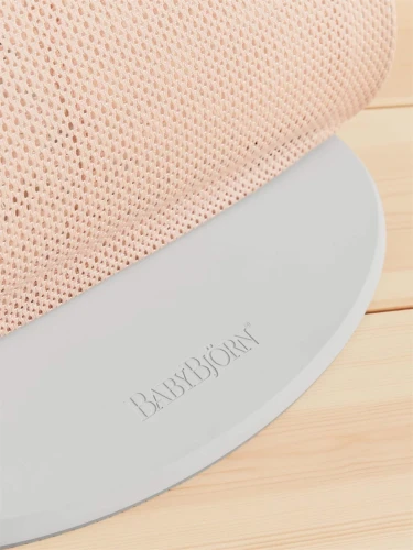 Качалка BabyBjorn Balance Soft Pearly Pink купить в Кишиневе