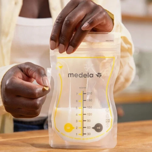 Pungi pentru stocarea laptelui Medela Easy Pour White, 25 buc., 210 ml cumpăra în Chișinau