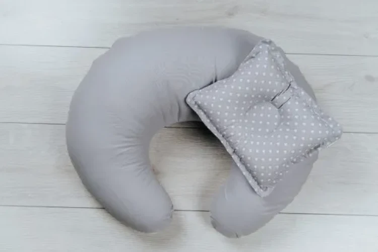 Подушка для кормления PernaMea Hearts Grey купить в Кишиневе