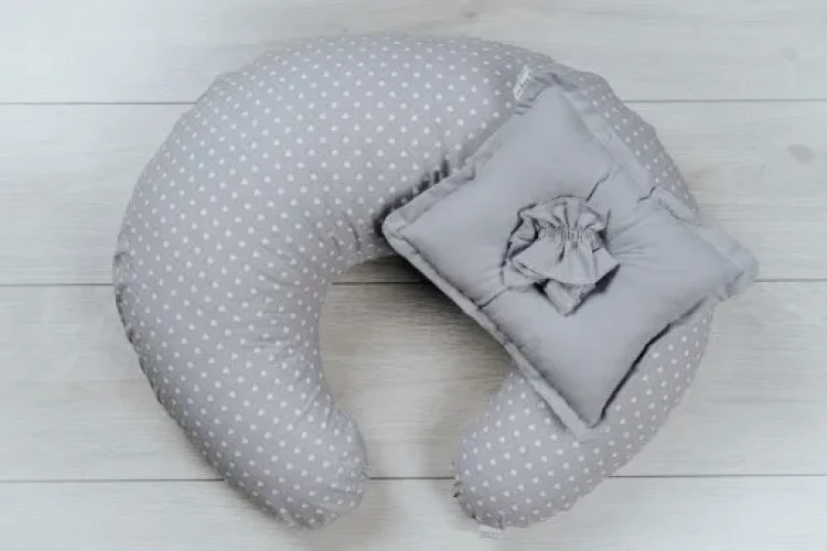 Подушка для кормления PernaMea Hearts Grey купить в Кишиневе