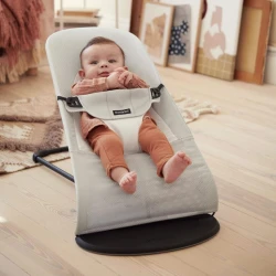 BabyBjorn Balance Soft Silver, White купить в Кишиневе. Фото 4