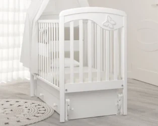 Детская кроватка на маятнике с ящиком Gandylyan Джулия белая купить в Кишиневе