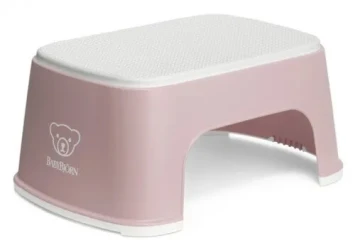 Ступенька для ванной BabyBjorn Step Stool Powder Pink/White купить в Кишиневе. Фото 1