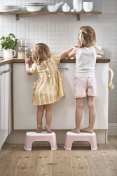 Ступенька для ванной BabyBjorn Step Stool Powder Pink/White купить в Кишиневе. Фото 2