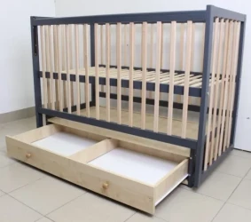 Детская кроватка Кузя София Антрацит Натур на маятнике с ящиком купить в Кишиневе. Фото 10